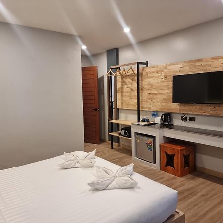 Diva Boutique Hotel Patong Exteriör bild