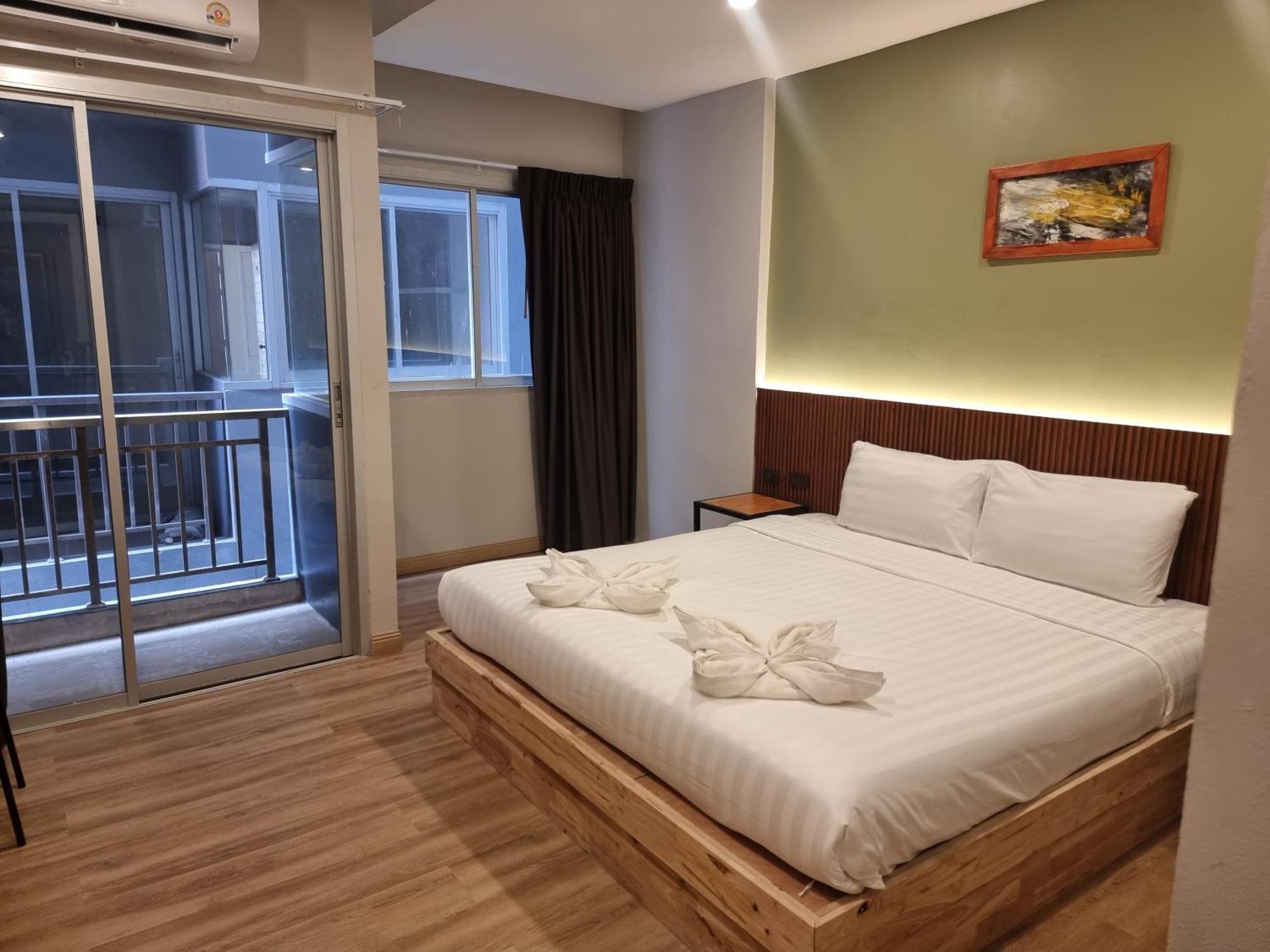 Diva Boutique Hotel Patong Exteriör bild