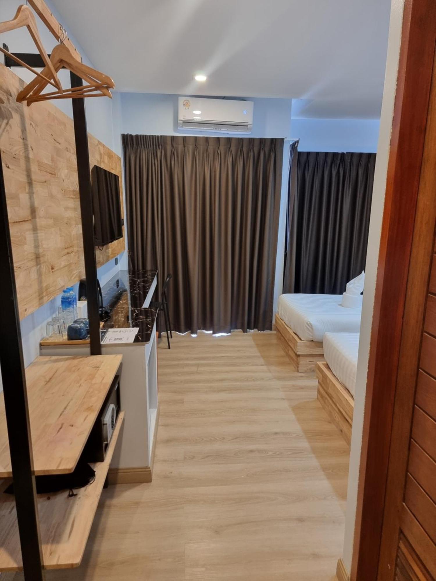 Diva Boutique Hotel Patong Exteriör bild